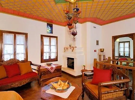 فندق Melanthi Traditional