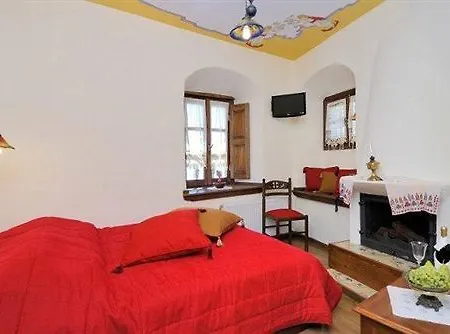 فندق Melanthi Traditional 3*